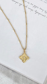 Cleo Necklace - Gold
