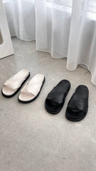 Talen Slide - Black