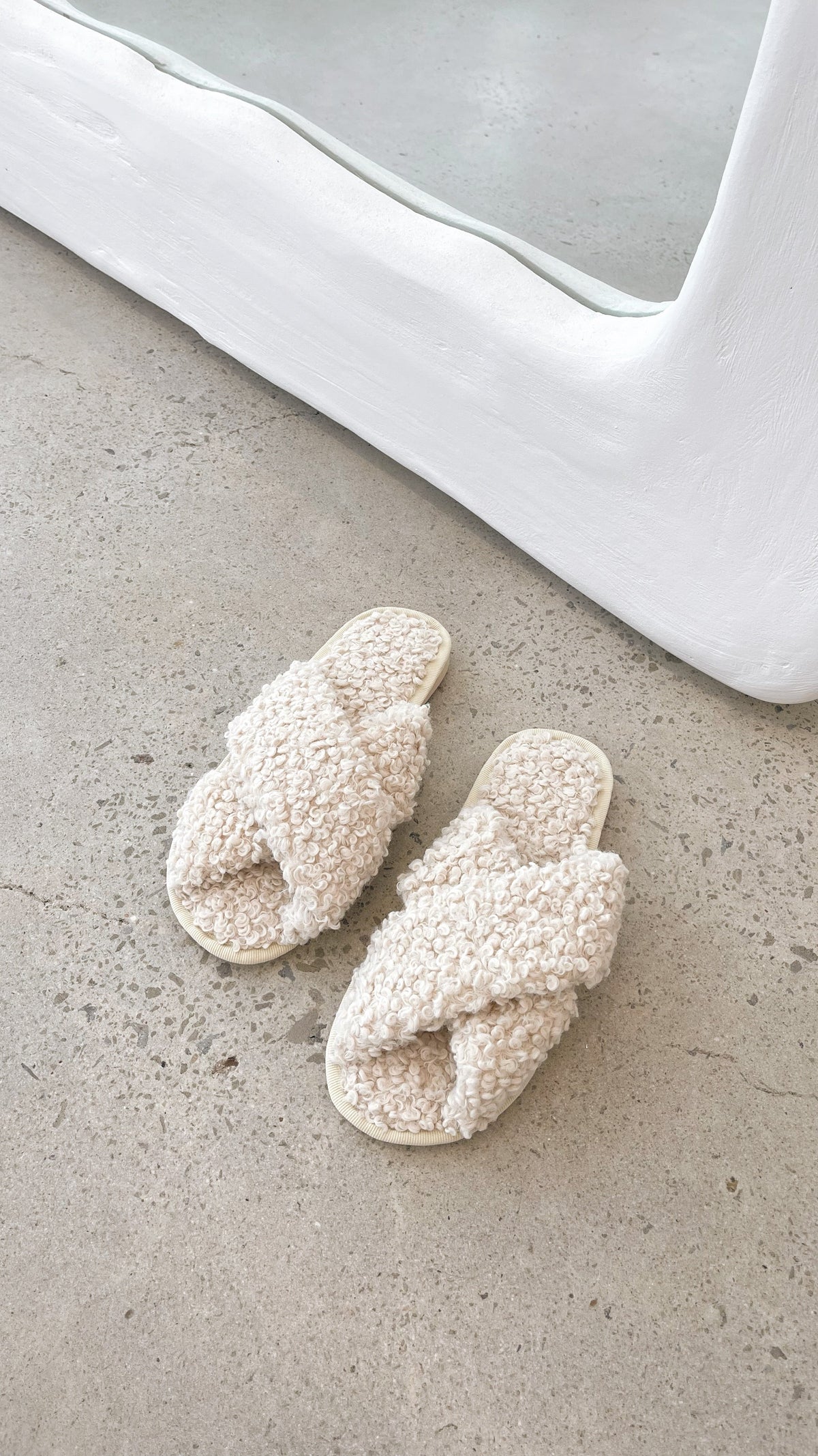 Teddy Slippers - Beige