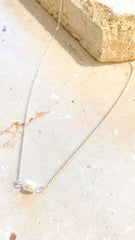 Kimmy Necklace - Silver/Pearl
