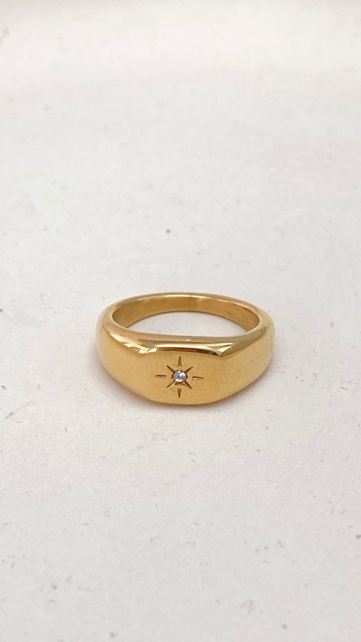 Star Essential Ring - Gold