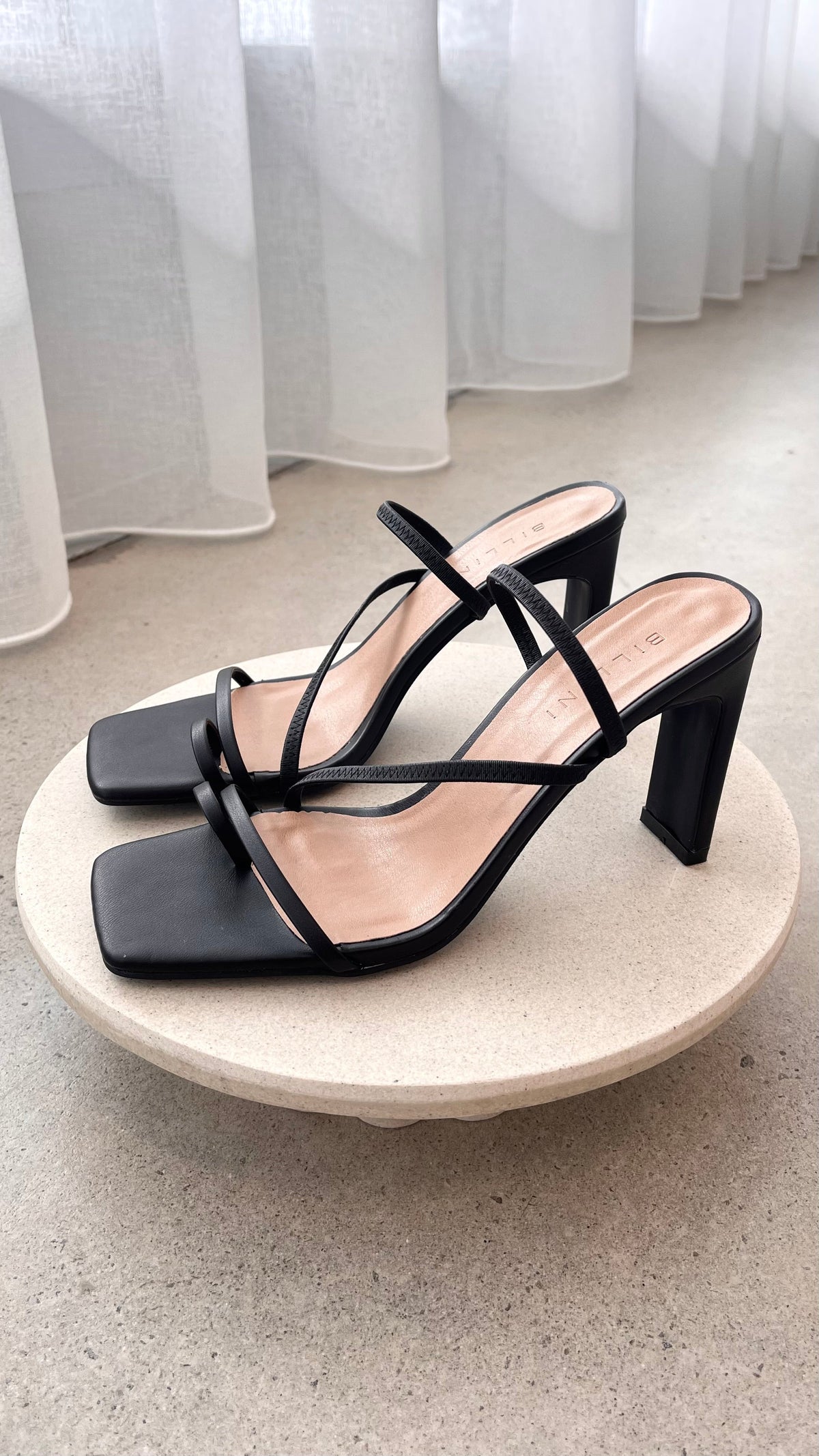 Reyna Heel - Black