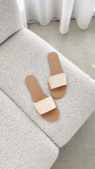 Henrik Slide - Vanilla Raffia