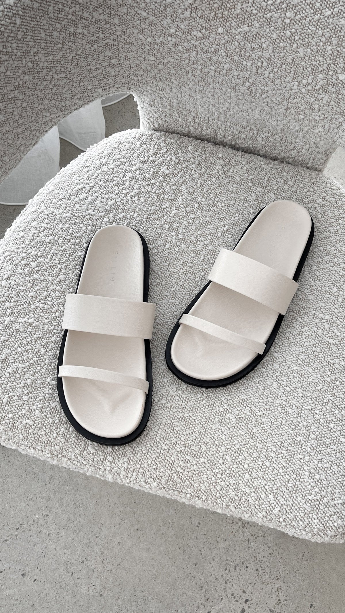 Tamia Slide - Alabaster